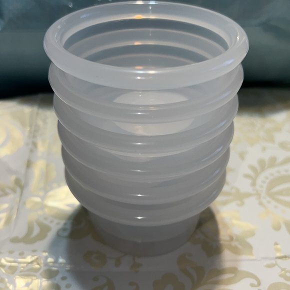 New TrueLiving 6 Plastic Reusable 3 oz Dipping Sauce Individual Condiment Cups - Picture 4 of 4